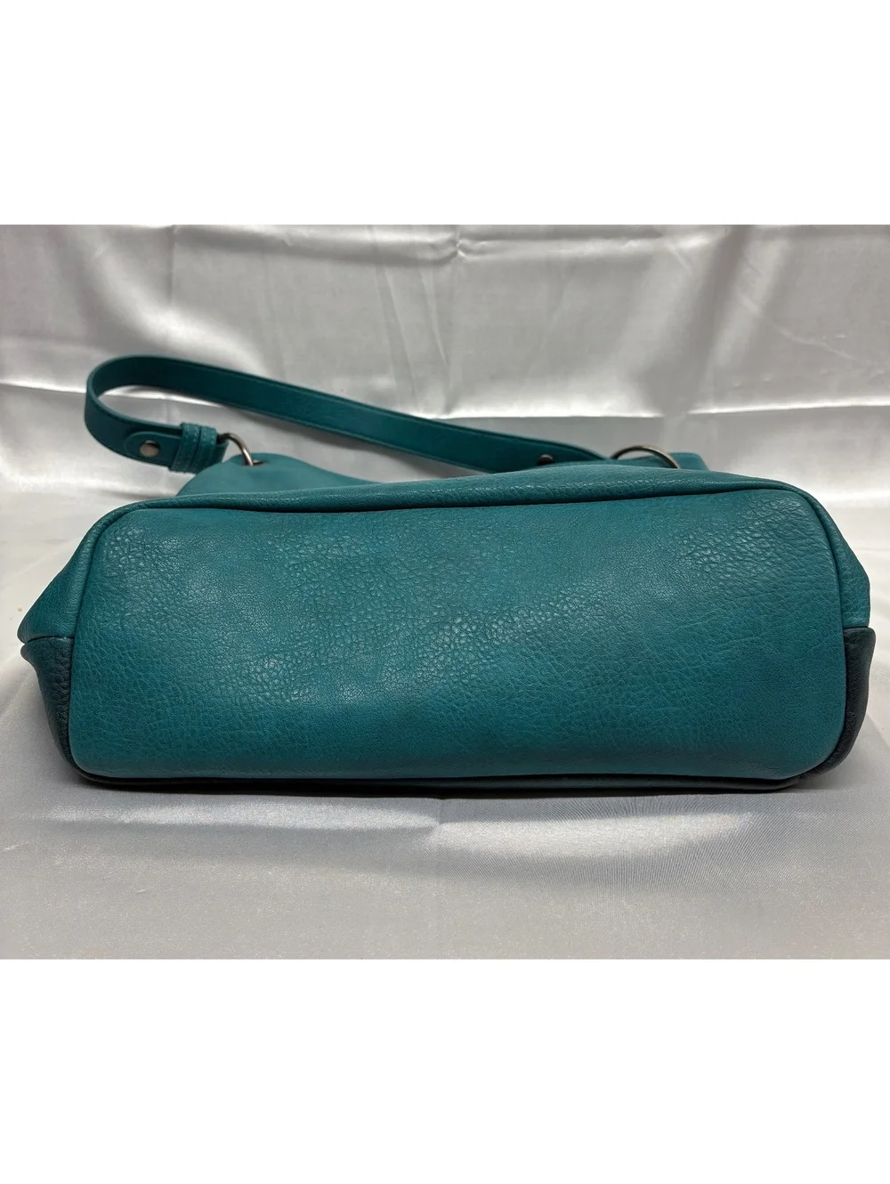 Wrangler Turquoise Vegan Leather Hobo Bag with Zip Pockets and Branded Interior